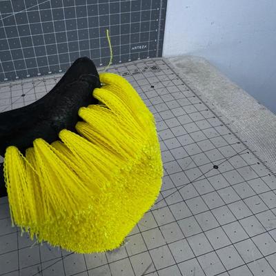 Bi-Level Scrub Brush 