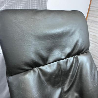 Massage Chair, Black Leather, by Human Touch Technology