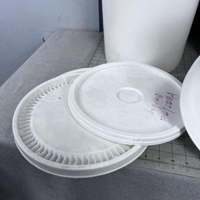 Buckets and Lids 