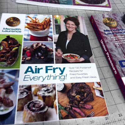 8 Cook Books 