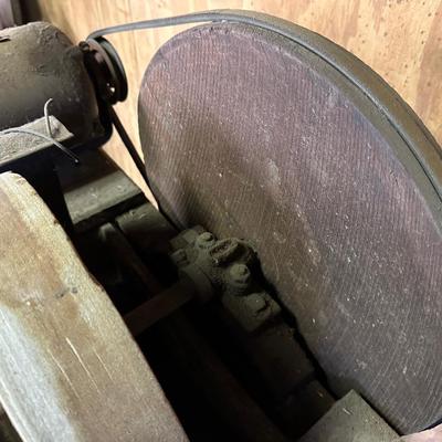 Sharpening Stone w/ Bench