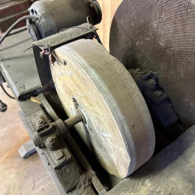 Sharpening Stone w/ Bench