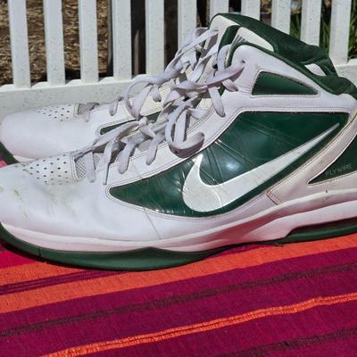 Nike AirMax Men's Size 19