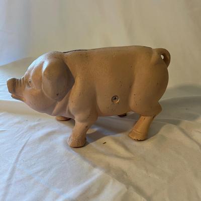 Cast Iron Pig Bank (D-MK)