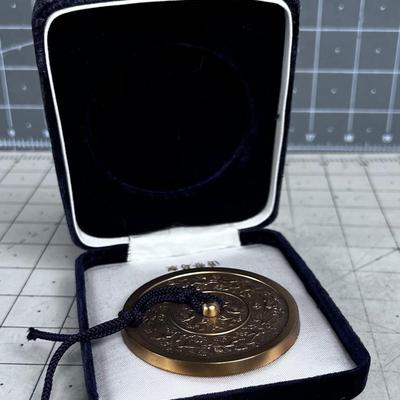 Medallion: LIBERAL DEMOCRATIC PARTY OF JAPAN, In Presentation Case