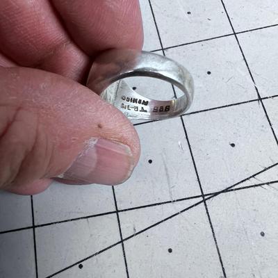 Ring Marked 925 Black Stone CRACKED! Onyx Probably? 