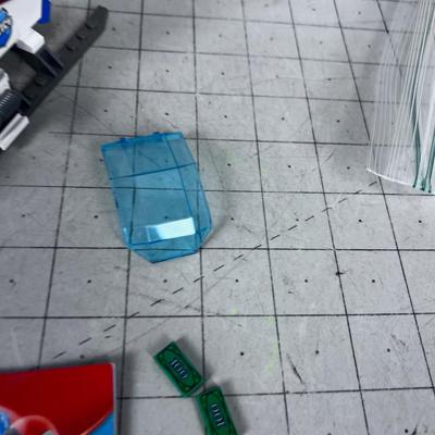 LEGO Juniors Set 10720 Police Helicopter and Bank ATM Robber