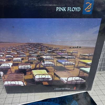 Pink Floyd  MOMENTARY LAPS OF REASON 