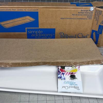 Pampered Chef, NEW - Simple Editions Rectangular Serving Tray WHITE