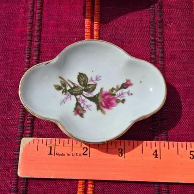 Vintage Porcelain Jewelry Box with (2) Ring Dishes