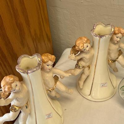 Figurines, vases, Capodimonte angels
