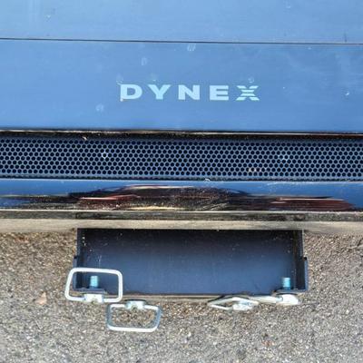 Dynex 32" Flat-screen LCD TV