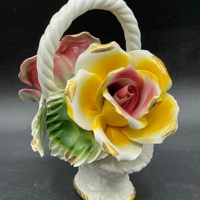 Small Capodimonte Basket with Roses