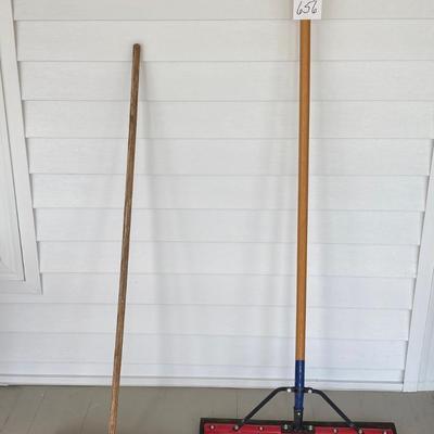 Nice Squeegee and Broom