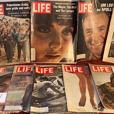 Vintage 1970 Life Magazines