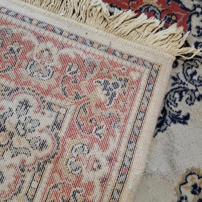 2 Persian styled rugs 1 large 1 smaller