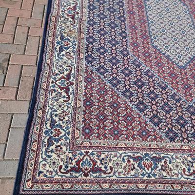 2 Persian styled rugs 1 large 1 smaller