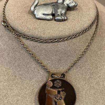 Hungvenin Switzerland necklace and pewter dog pin