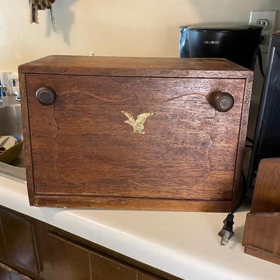 Lot of Kitchen Items