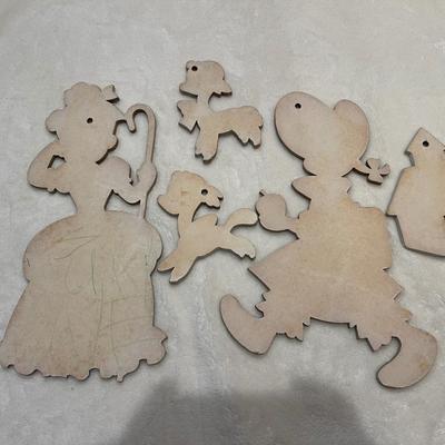 Vintage wall hangings. Little bo peep?