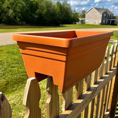 Set of 4 Rubber Terracotta Style Fence Planters