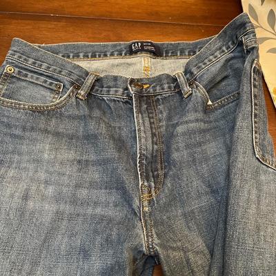Men’s Gap jeans. Straight legs. Size 34/30
