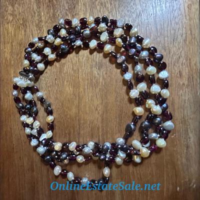 PEARL BEADED NECKLACE