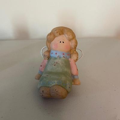 Lot of Angel like Figurines
