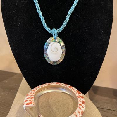 Shell bangle & abalone necklace