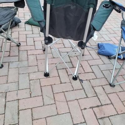 Set of 3 camp chairs, 1 executive