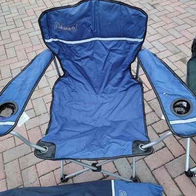 Set of 3 camp chairs, 1 executive
