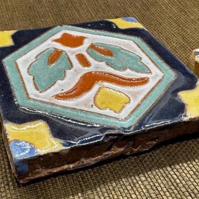 LOT 19 - 2 Decorative Tiles