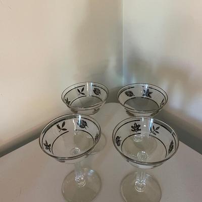 Set of 4 Vintage Libbey Silver Foliage Champagne / Wine Glasses