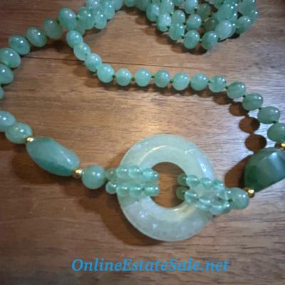 GREEN BEADED NECKLACE