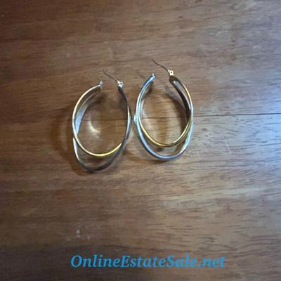 3 PAIRS OF EARRINGS
