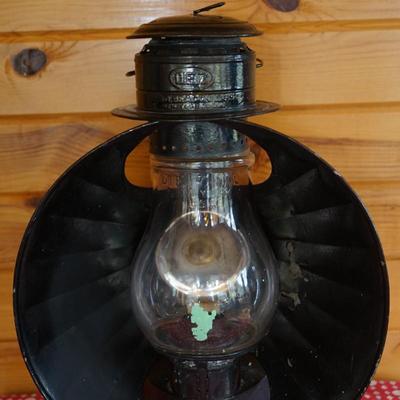 ANTIQUE DIETZ BEACON RAILROAD LANTERN