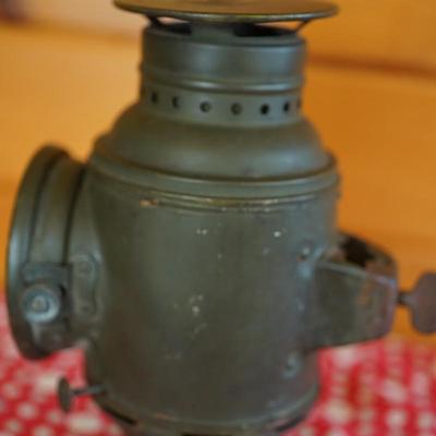 DIETZ MONITOR LANTERN WITH A RED LENS ORIGINAL
