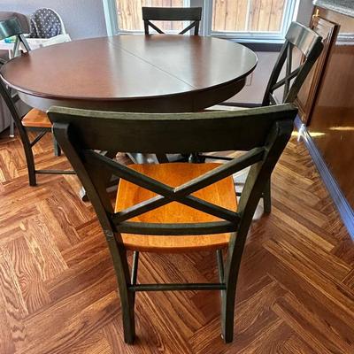 Kitchen Table with Set of 6 Chairs