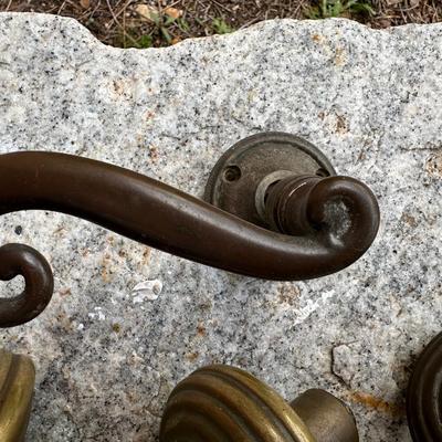 Set of Door Knobs & Door Locks (2)