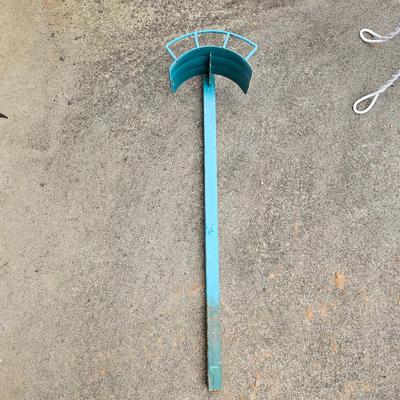 Assorted Plant Stands & Hose Holders (G2-JS)