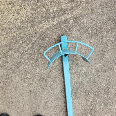 Assorted Plant Stands & Hose Holders (G2-JS)