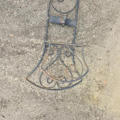 Assorted Plant Stands & Hose Holders (G2-JS)