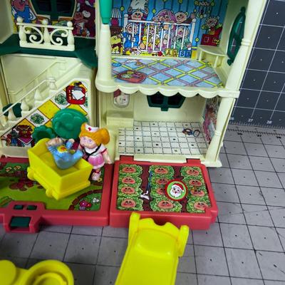 Tiny Cabbage Patch Playhouse 