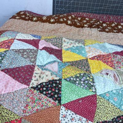 WOW! Calico Paisley Triangle Quilt 