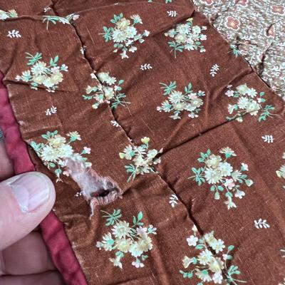 WOW! Calico Paisley Triangle Quilt 