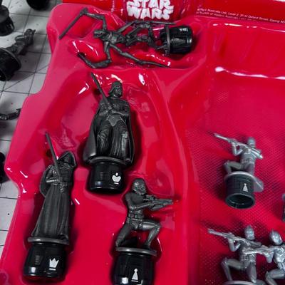 Star Wars Chess Set of 32Pieces 