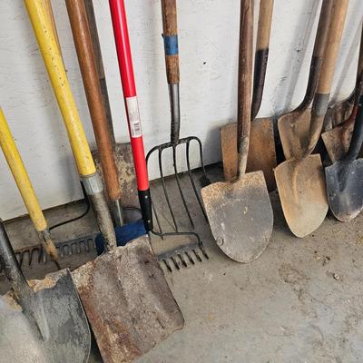 Shovels, Hoes & Rakes (G2-JS)