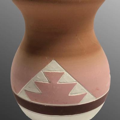 Vintage signed D Lenfer Native American Sioux Pottery vase