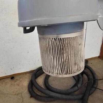 Shop Vac Wet/Dry Vacuum w/ Mount (G2-JS)