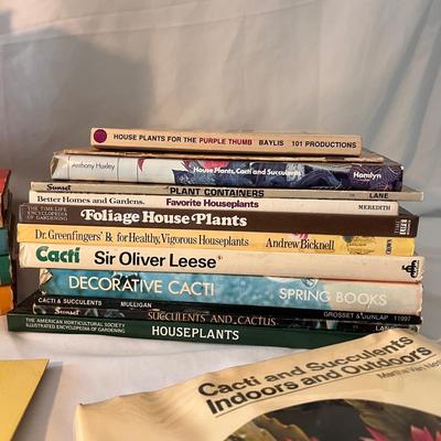 House Plants and Succulents Books (D-DZ)
